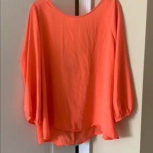 Cute top with bow in the back